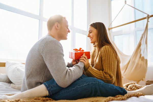 Idées de cadeaux originaux pour célébrer votre amour à la Saint-Valentin